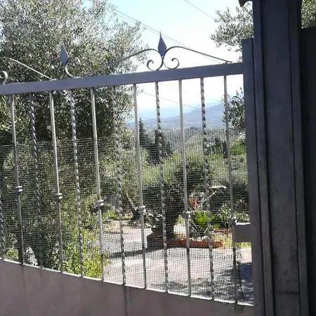 La Casa Tra Gli Ulivi Di 1 Holiday home Fonte Nuova