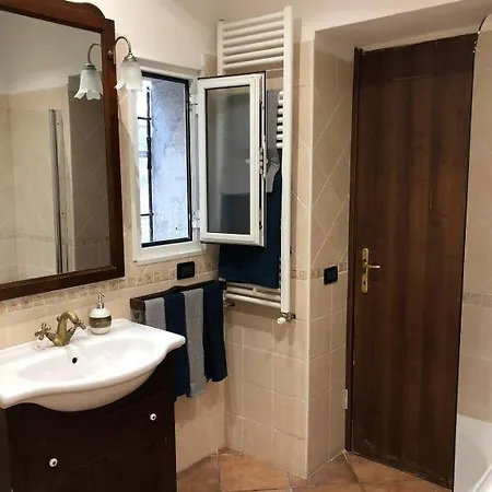 La Casa Tra Gli Ulivi Di 1 בית נופש *
