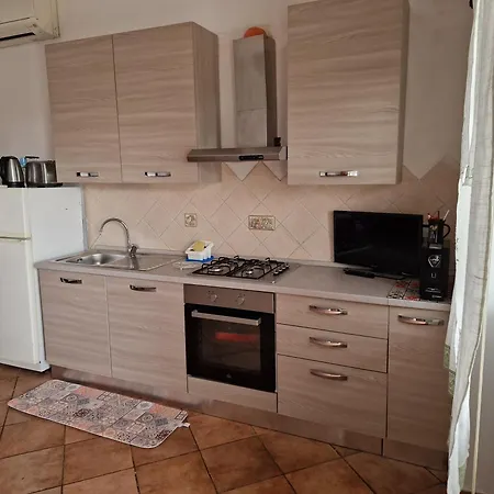 La Casa Tra Gli Ulivi Di 1 Holiday home